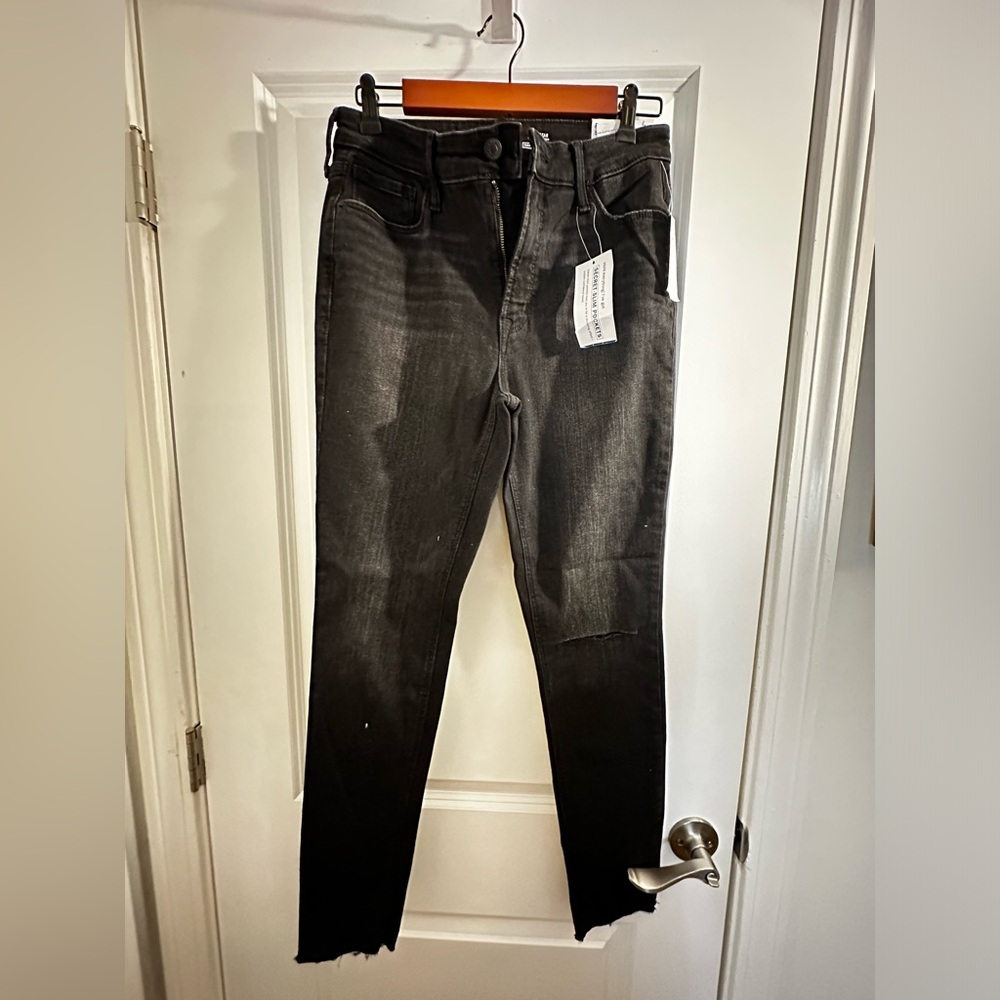 Old Navy - new with tag jean size 8